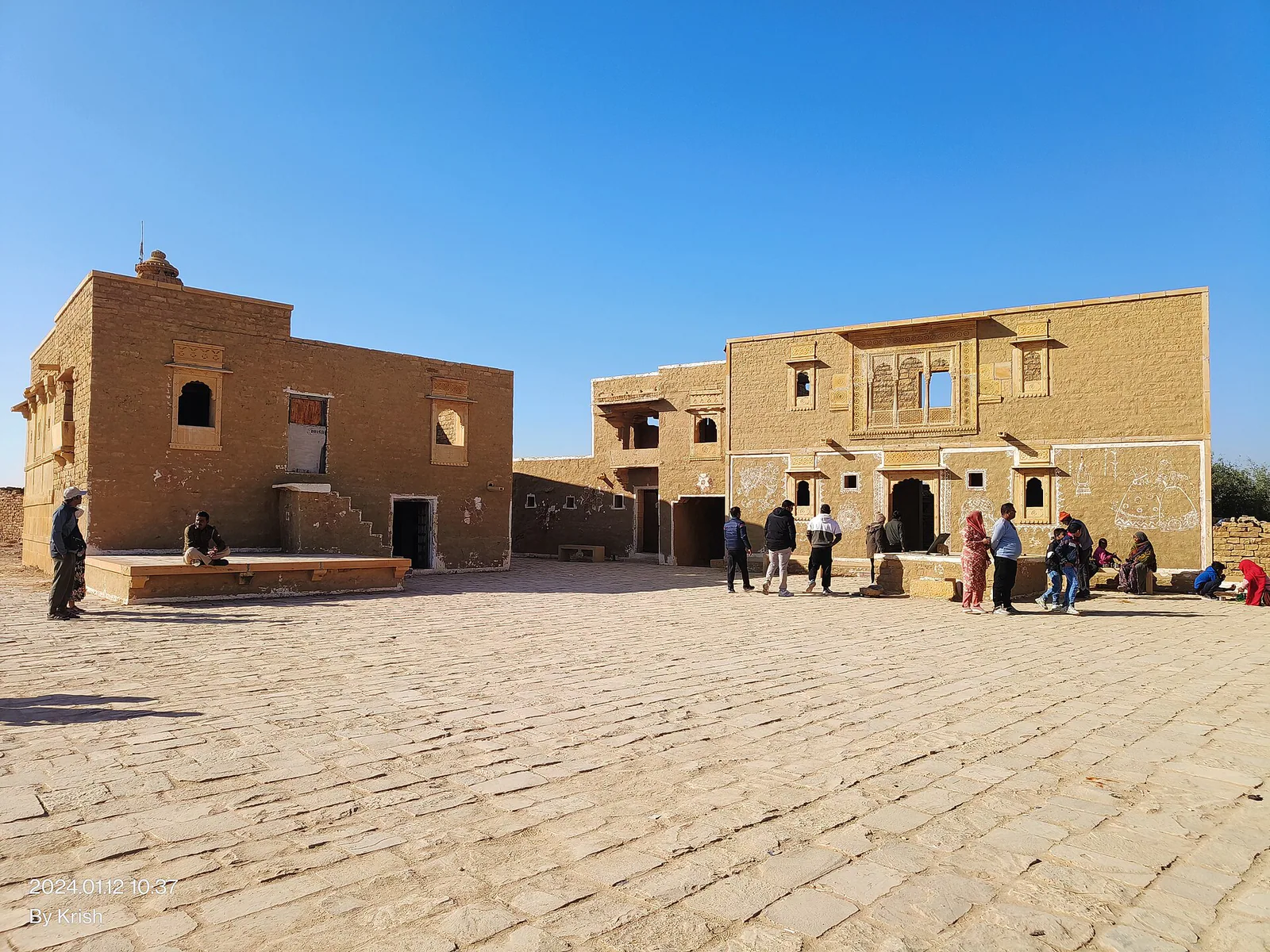 Khuri photo 3