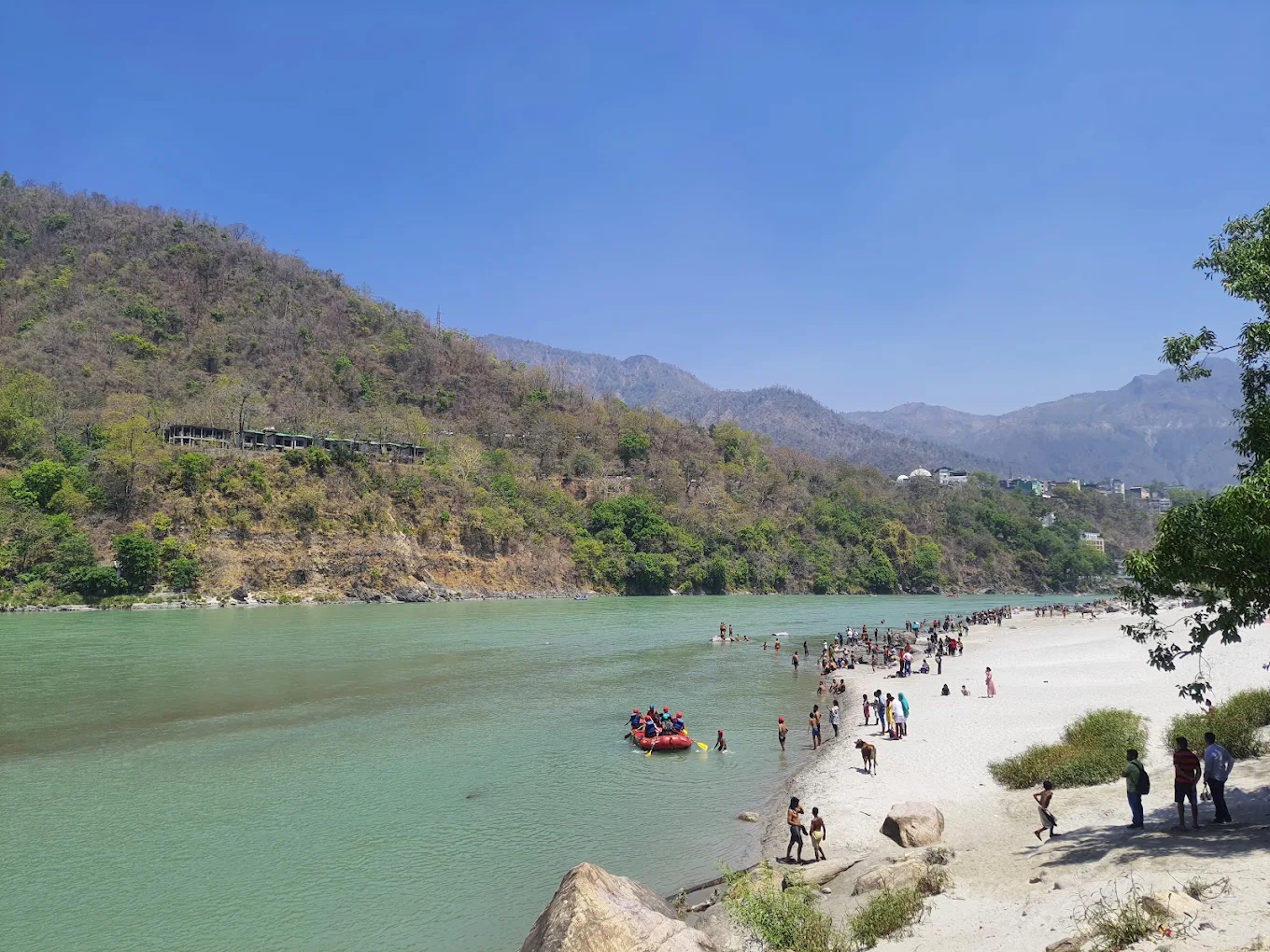 Best Ghats in Rishikesh & Haridwar: Aarti, Yoga & Timings