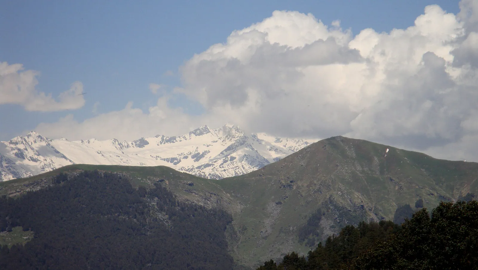 Jalori Pass Snow Trek in 2 Days — Raghupur Fort Meadows & Serolsar Lake photo 3